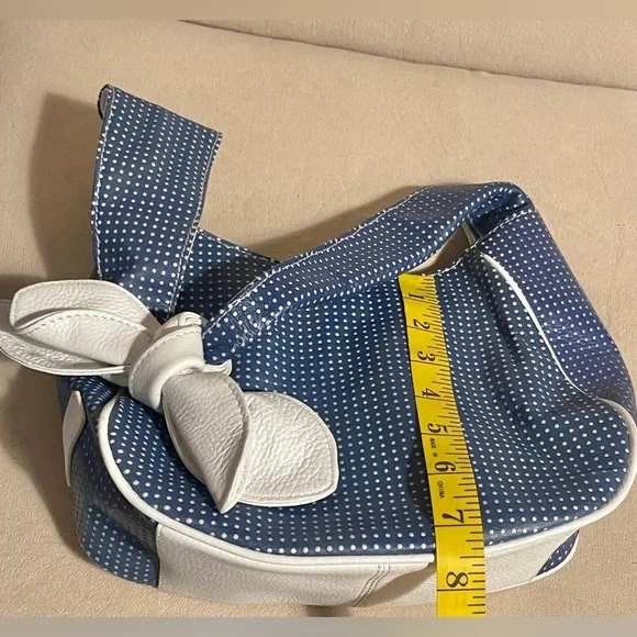 Bodhi Nantucket Shoulder Bag in Leather - Picture 3 of 8